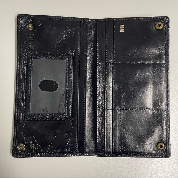EUC black patent hobo wallet - Picture 3 of 5